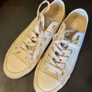 Converse mono low top